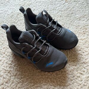 Kids puma sneakers !